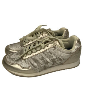 K swiss‎ silver sneakers.